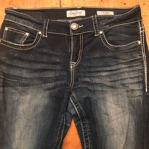 Daytrip Jeans from Buckle. Size 31R. Barely Worn